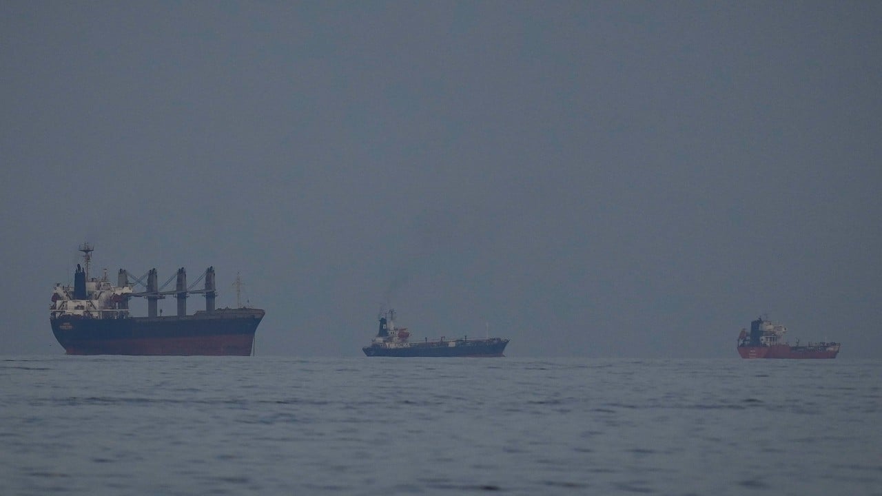 Philippines seeks Iran talks for safe passage of vessels through Hormuz amid energy crisis