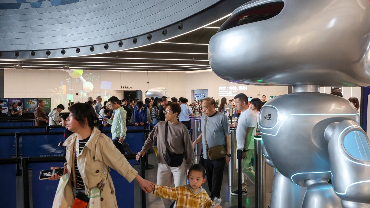 Hongkongers crossing border for Easter break wowed by new Shenzhen tech museum