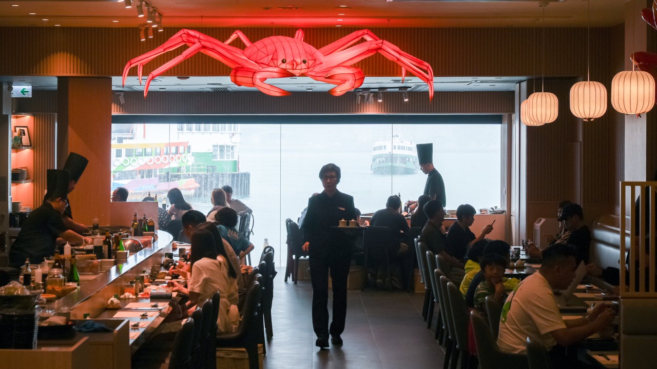 Hong Kong restaurant revenues drop over Easter break as departures outnumber arrivals