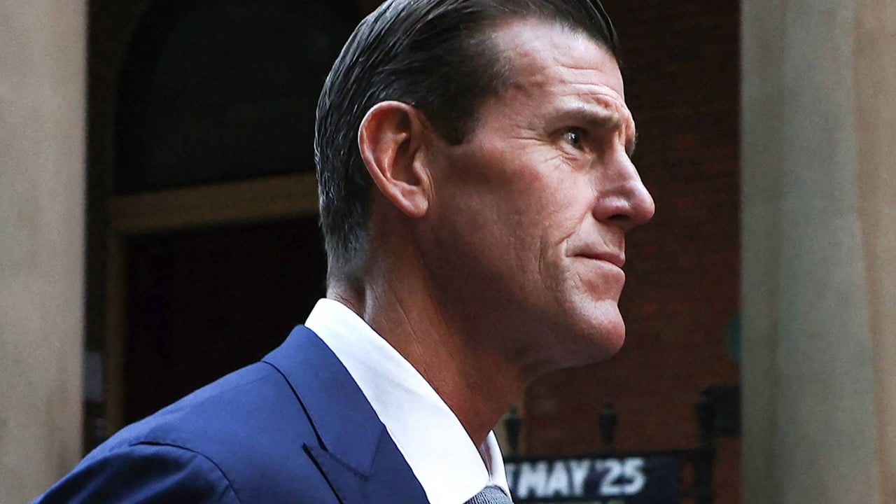 Decorated Australian soldier faces 5 murder charges in Afghan war crime probe