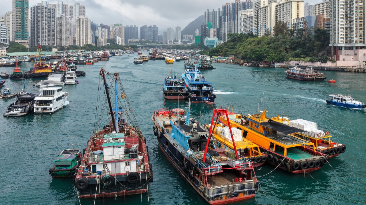 Fuel Crisis Idles Hong Kong Fleet Before Fishing Ban