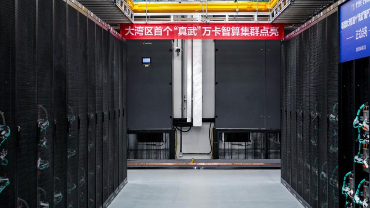 China Deploys 10,000-Chip AI "Brain" in Tech Race with U.S.