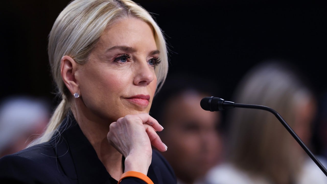 Bondi, Epstein dosyaları nedeniyle ABD'li yasama organlarının önüne çıkmayacak, Adalet Bakanlığı söylüyor.