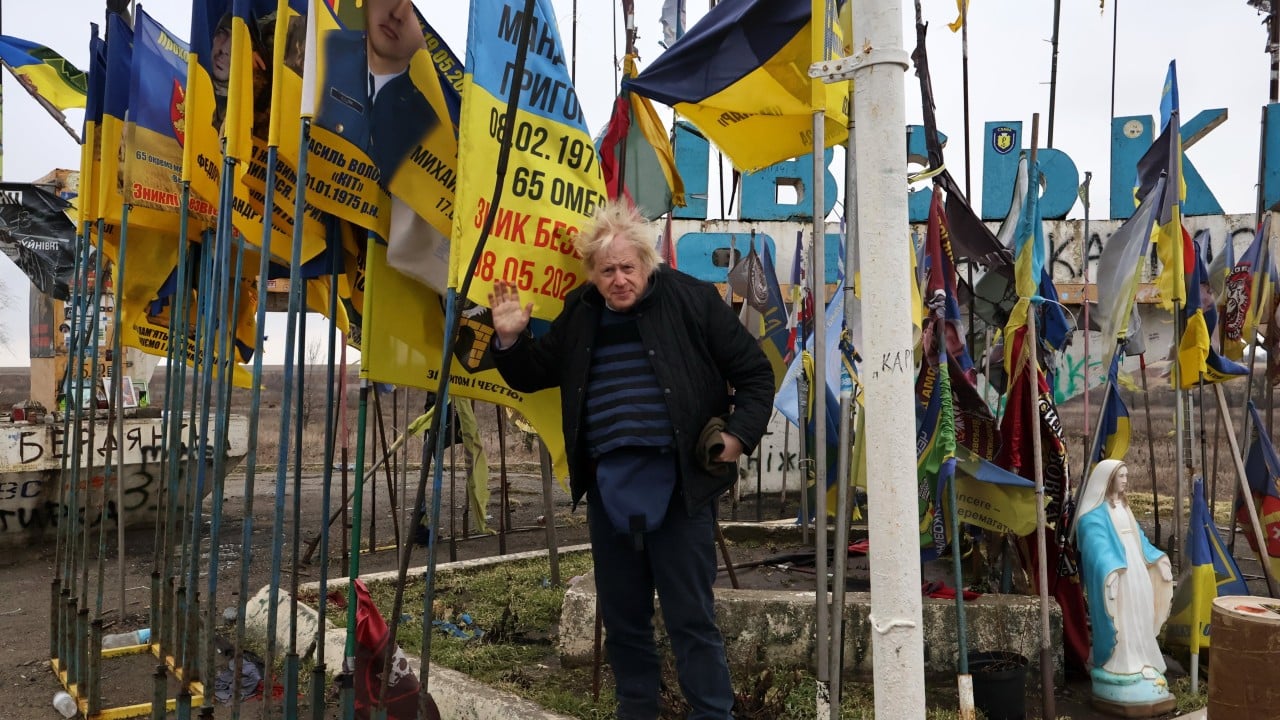 Eski İngiltere Başbakanı Boris Johnson, film ziyareti sonrası Ukrayna konusundaki 'çekingenliği' eleştirdi.