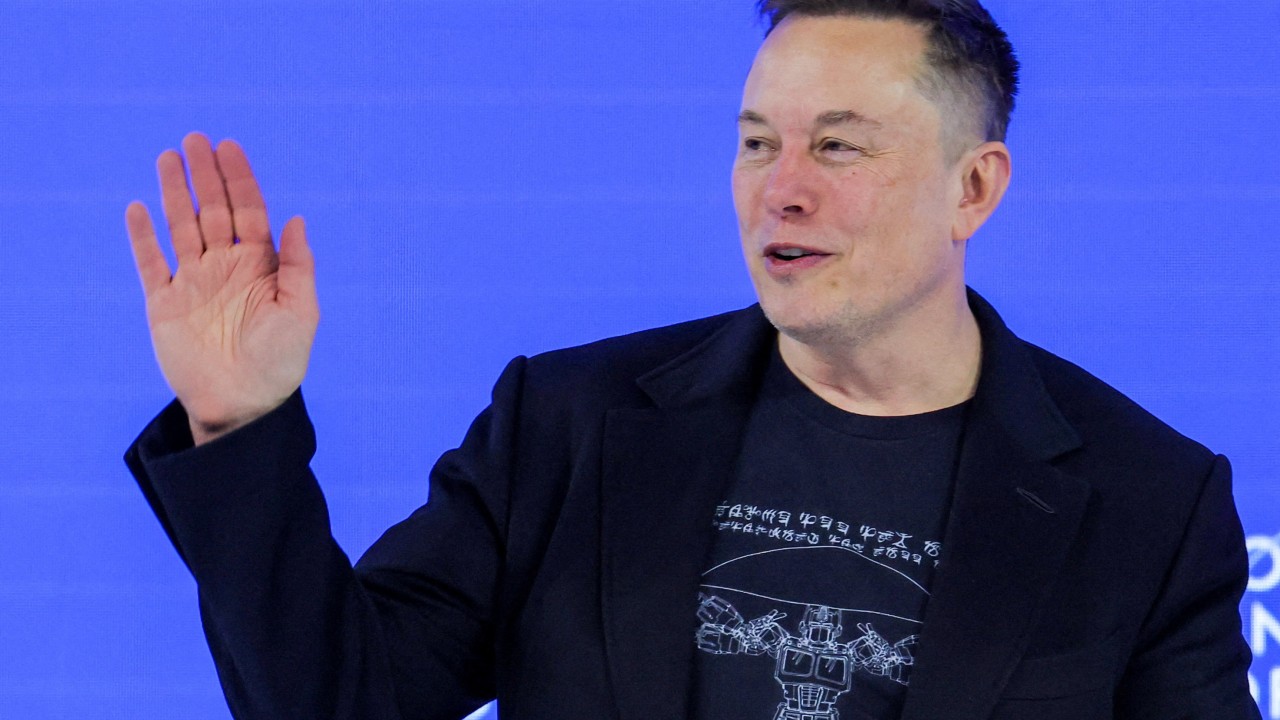 Musk Embraces TikTok with Verified Account