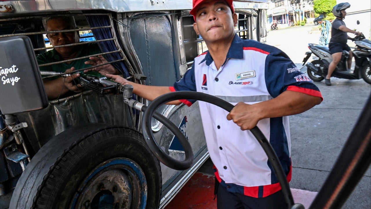 Malaysia’s Anwar douses row over diesel supplied to Philippines