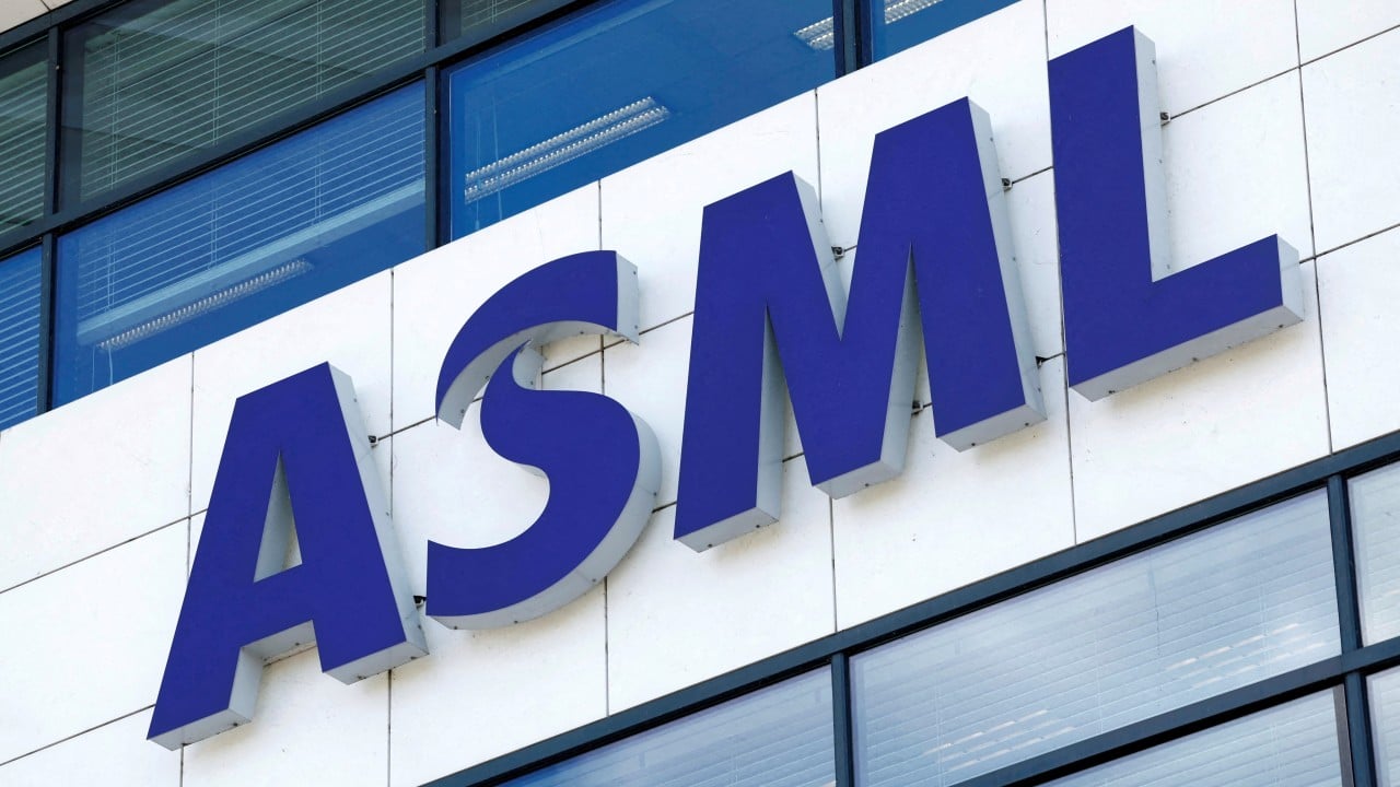 ASML, Çin satışlarının azalmasına rağmen 2026 satış tahminini artırdı
