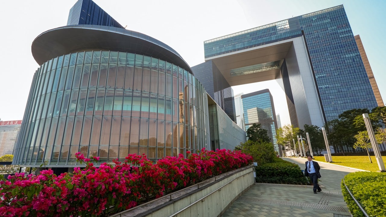 Public opinion a factor in government’s decision to investigate officials: minister