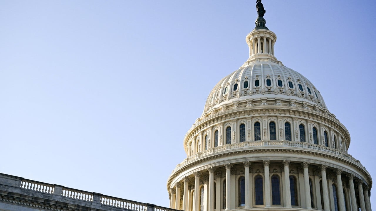 US Congress extends controversial surveillance law by 10 days