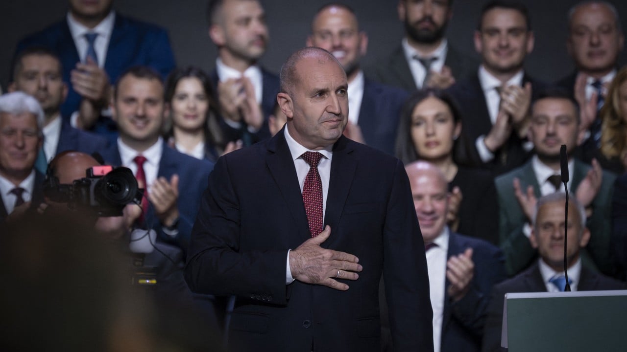 Bulgaria’s pro-Kremlin ex-president wins election, Russia and EU welcome victory