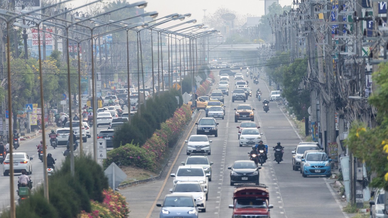 Southeast Asian Governments Implement Work-From-Home Policies Amid Energy Costs