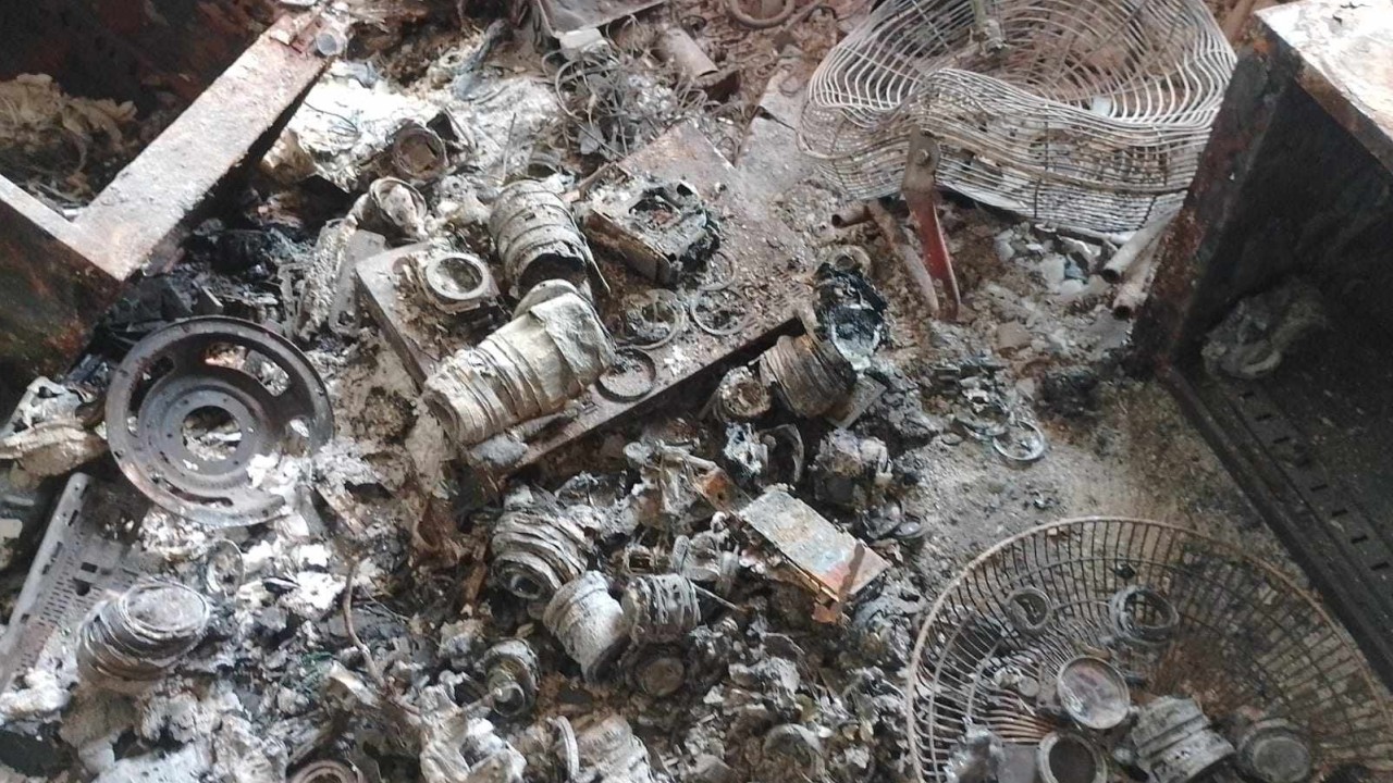 Residents thank life-saving neighbours, use robots to search charred Wang Fuk Court flats