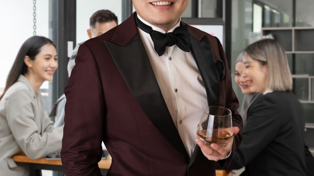 Wealthy young Chinese gain popularity for founding companies with relaxed work environments