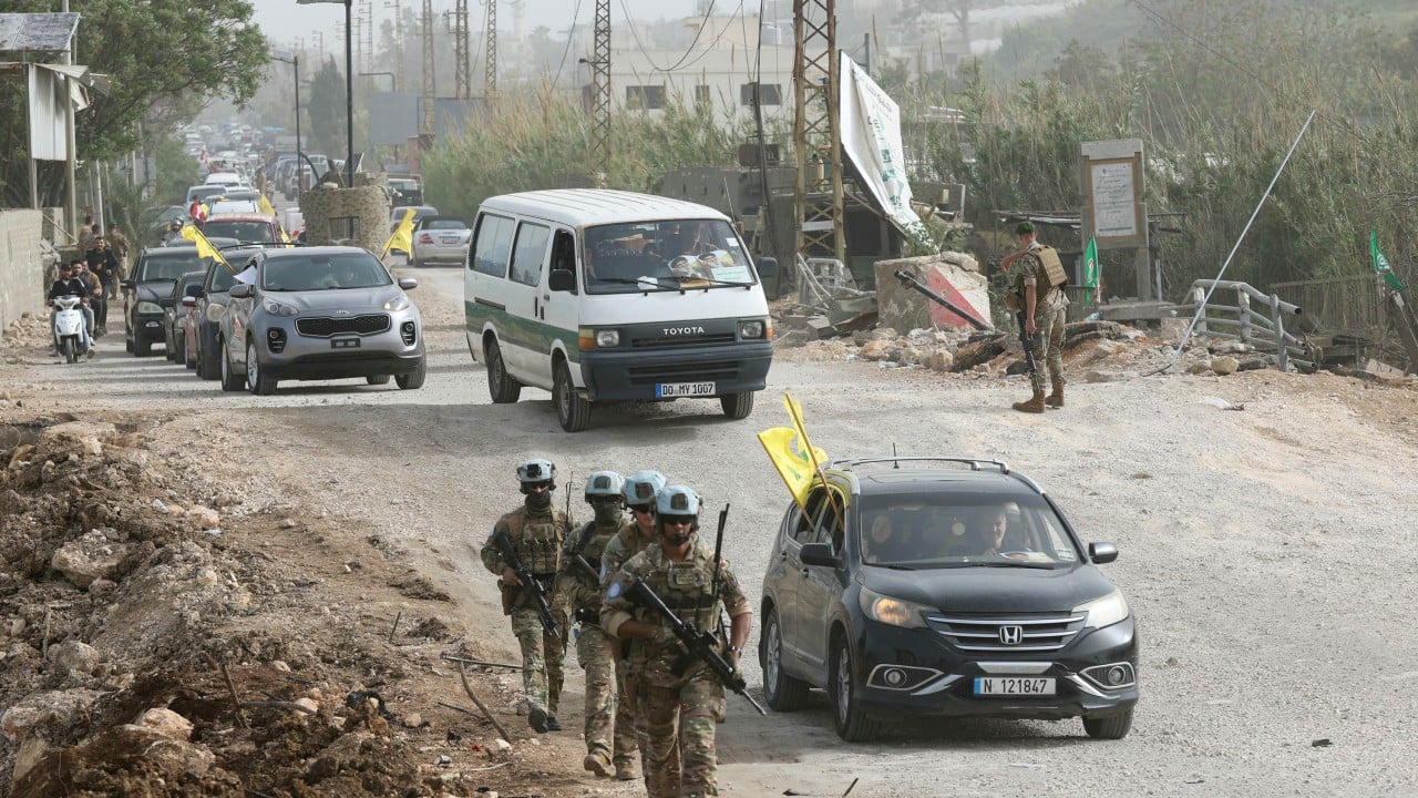 İkinci Fransız barış gücü, Hezbollah'a atfedilen pusu sonrası hayatını kaybetti.