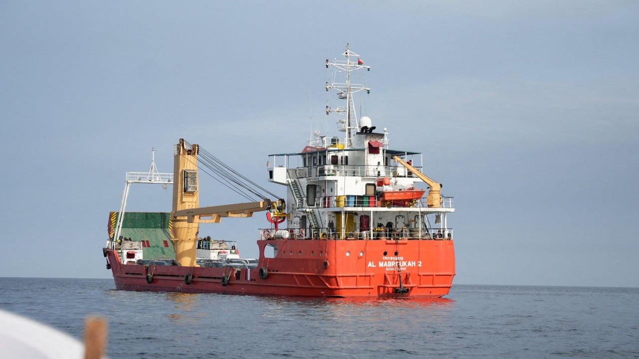 Trump says Navy will ‘shoot and kill’ boats laying mines in Strait of Hormuz