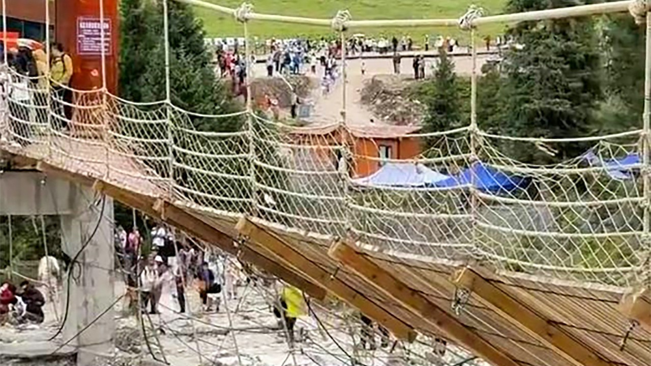 Defects – not jumping tourists – caused deadly Xinjiang bridge collapse: report