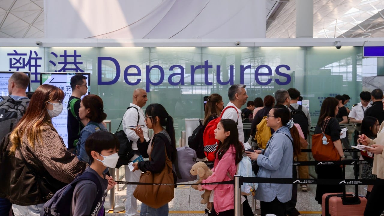 Hong Kong police arrest 9 over HK$1.7 million in fake travel insurance claims