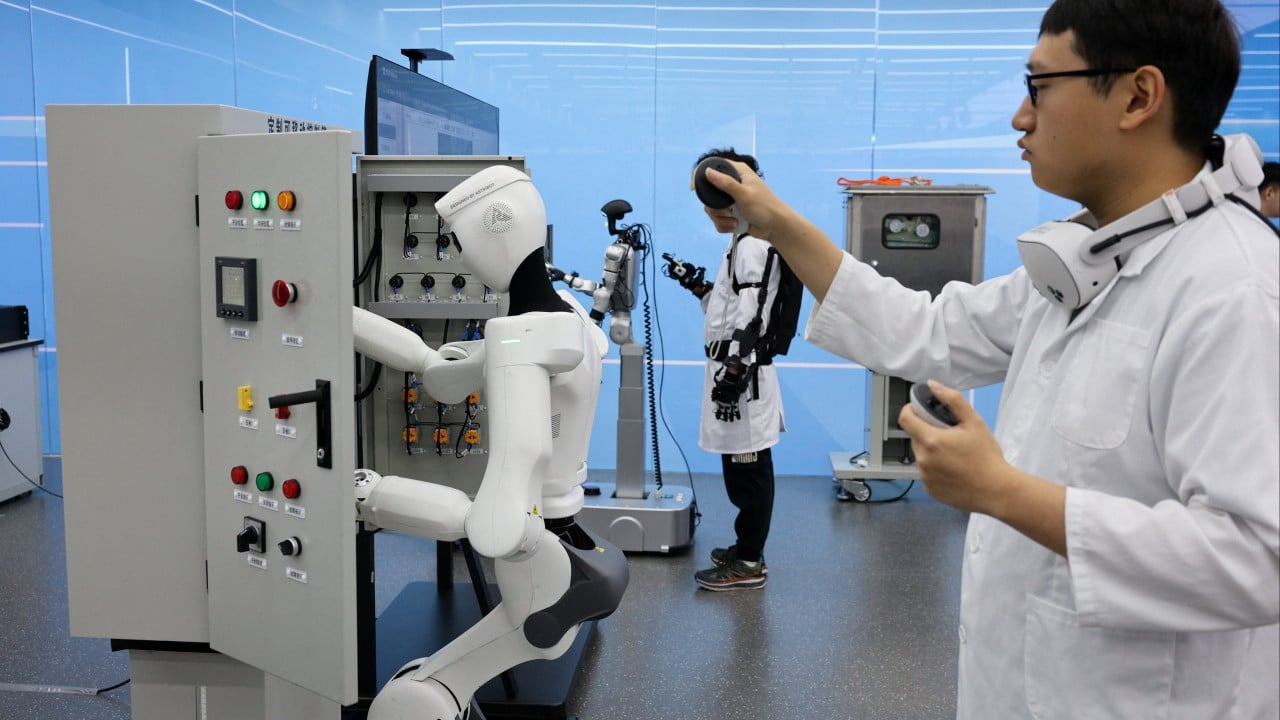 Çin, enerji şebekesini yönetmek için robot ordusuna milyarlarca yatırım yapmayı planlıyor.