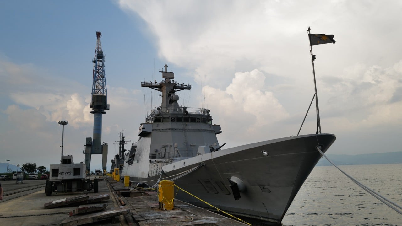 US uses unusual routes to send jet fuel to Japan, Philippine bases amid Hormuz closure