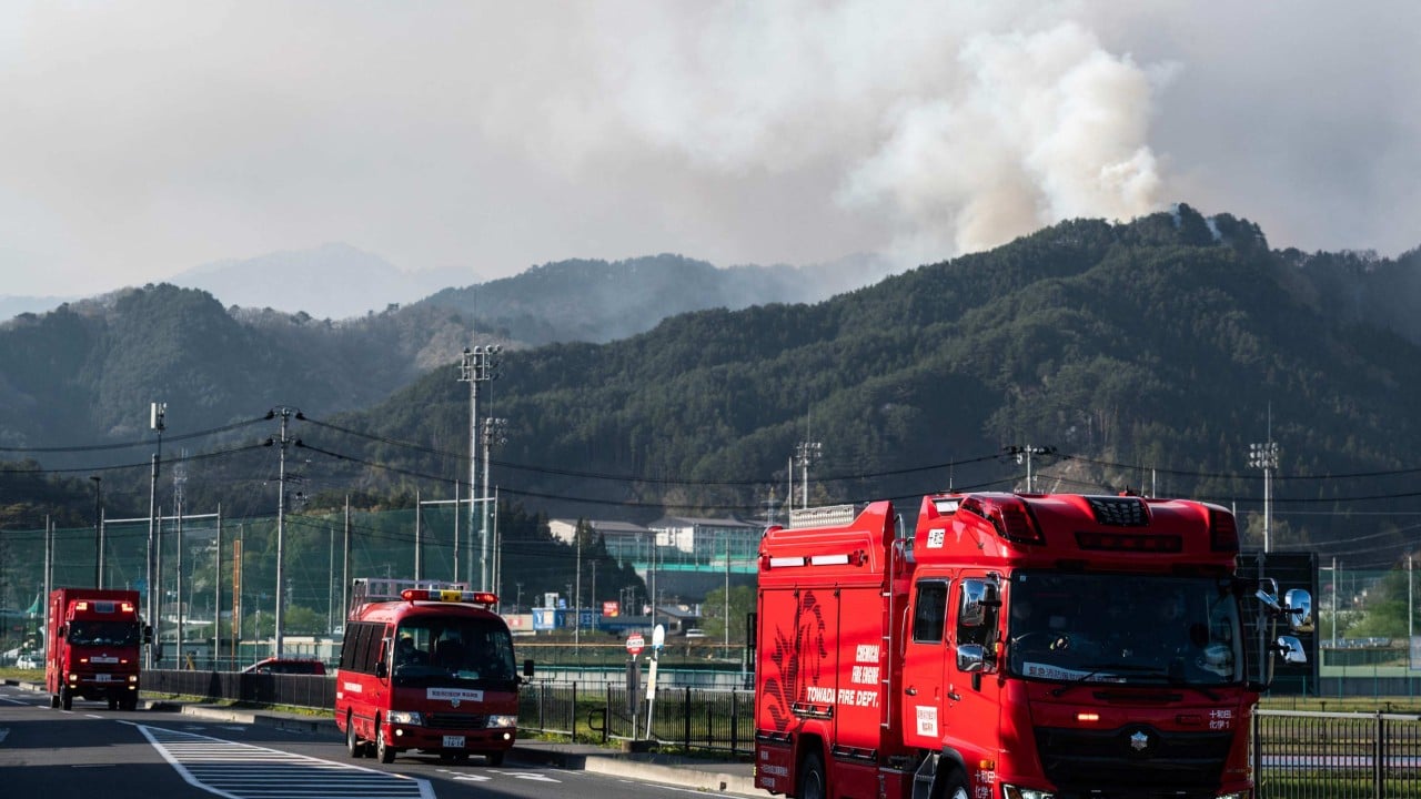 Japan evacuates thousands as hundreds of firefighters battle wildfires