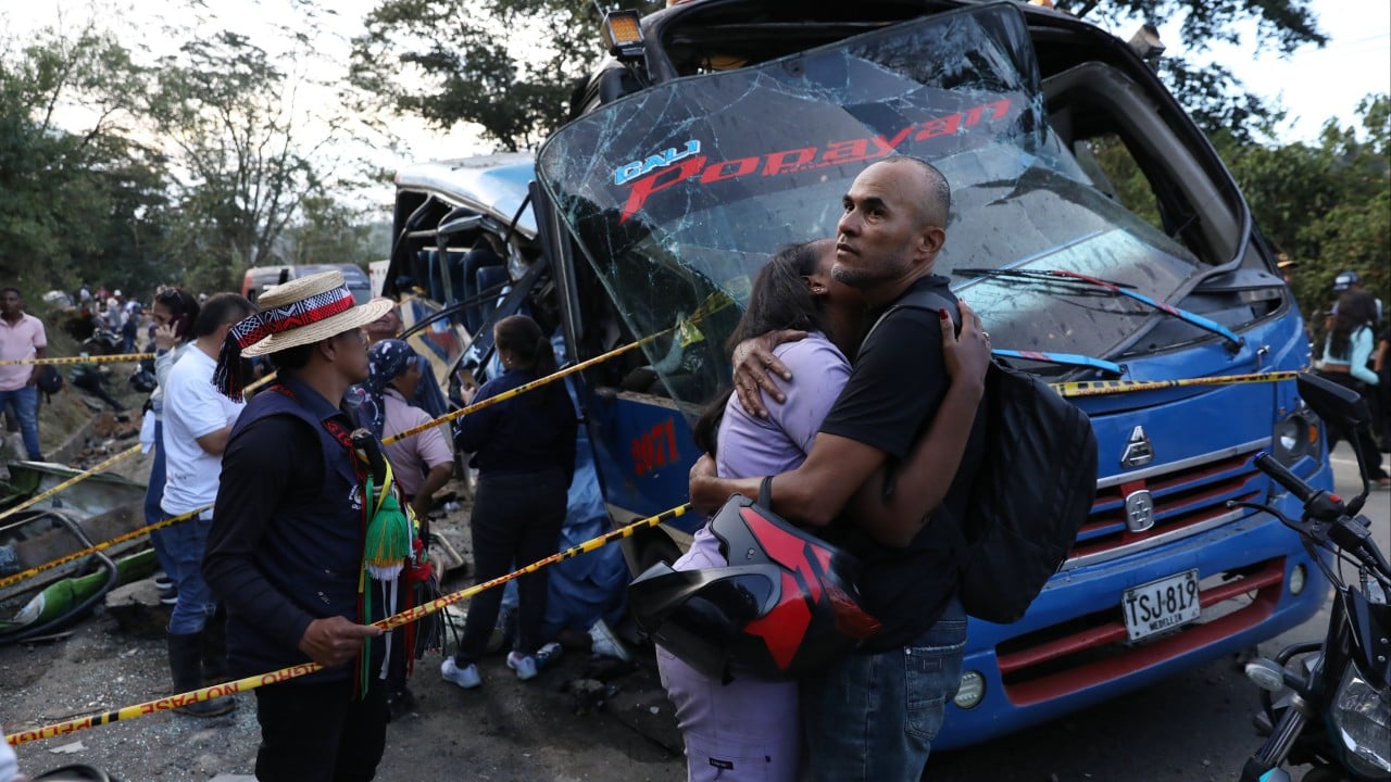 Explosive device kills 13 and injures 38 on bus in Colombia