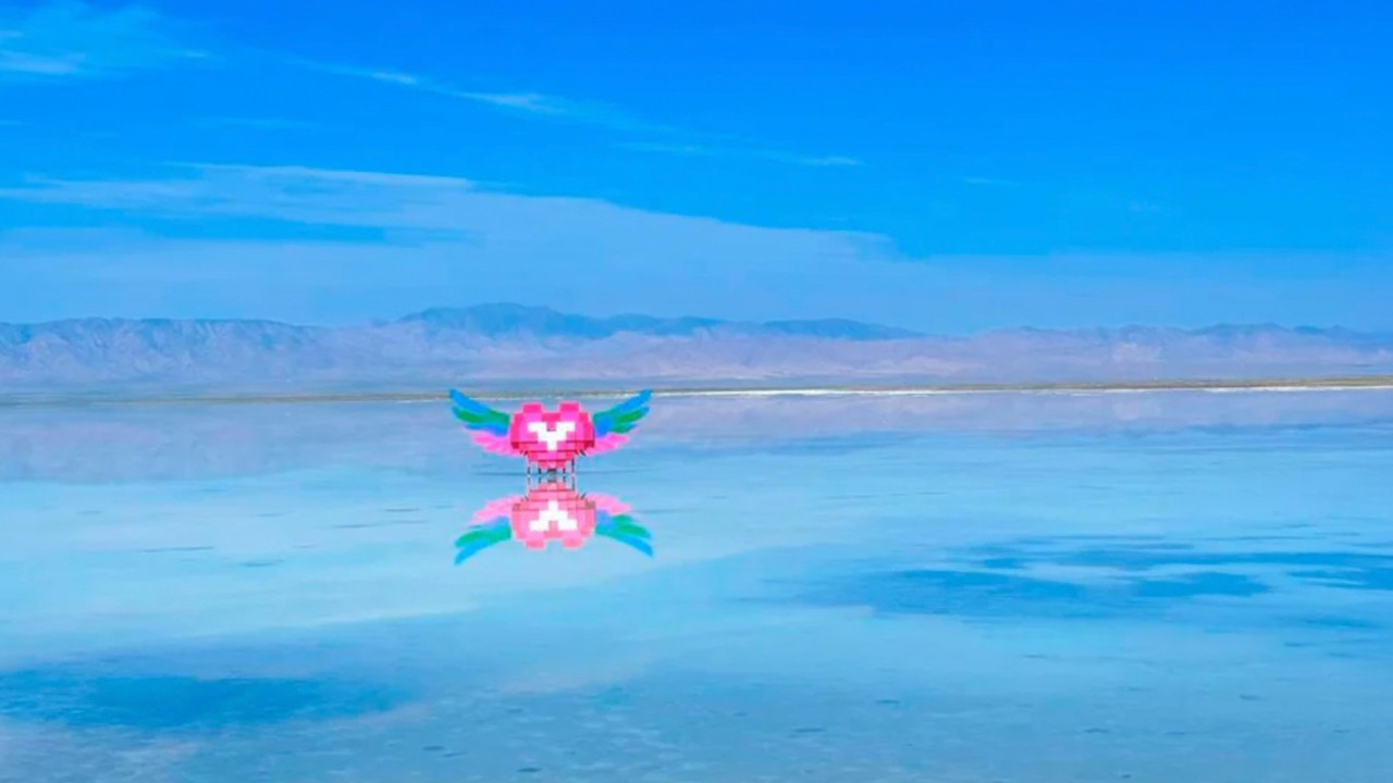 Sculpture in middle of ‘Mirror of the Sky’ China lake criticised for disrupting serene beauty