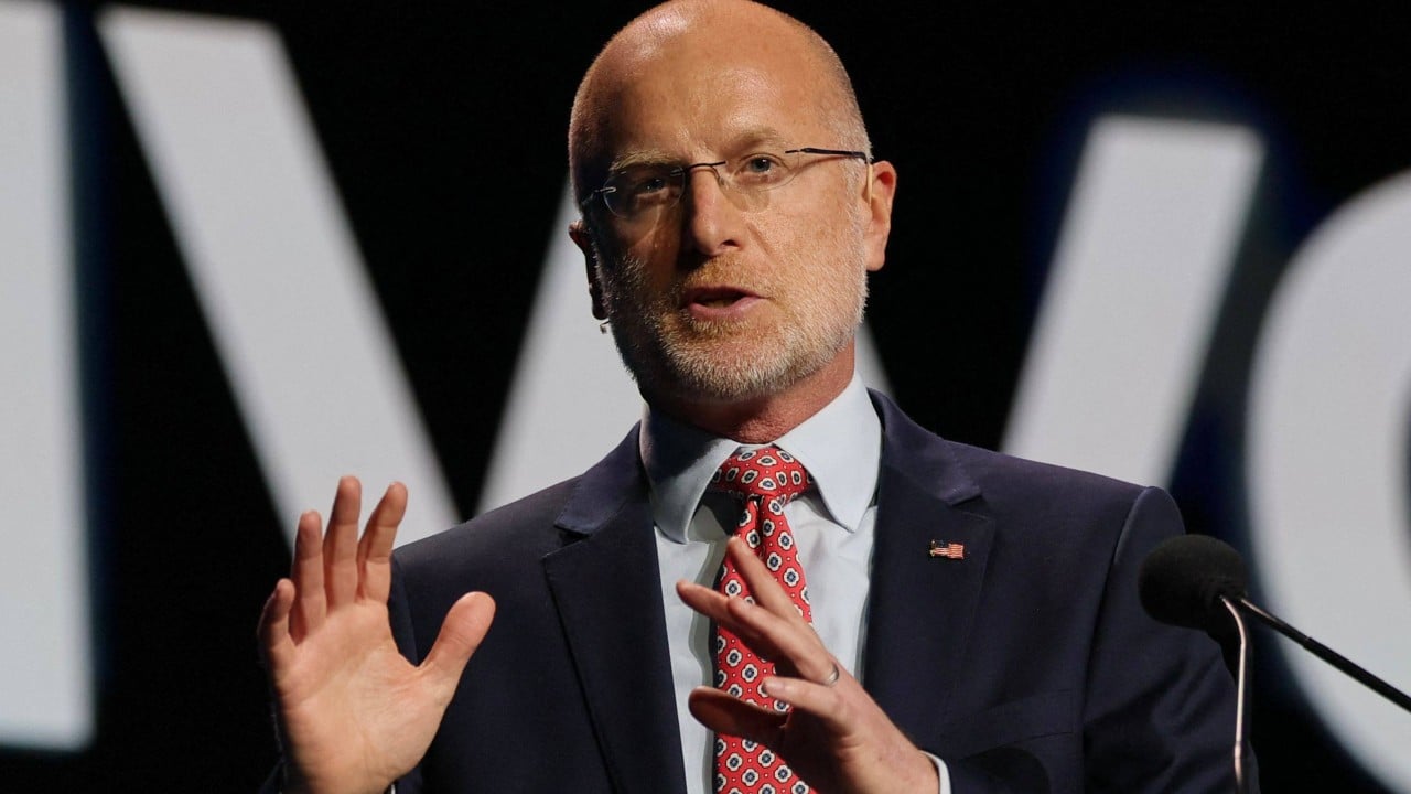 FCC Bans Chinese Labs from US Device Testing