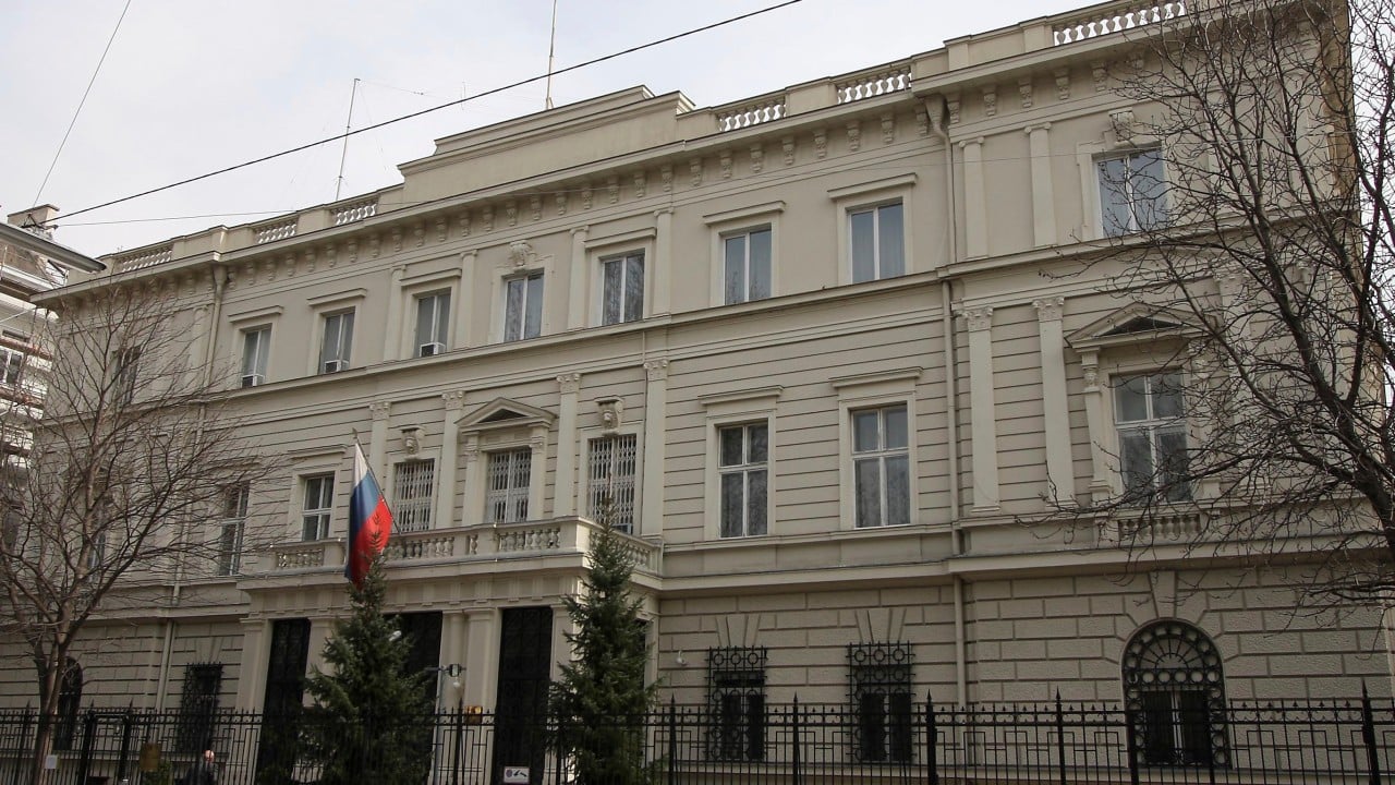 Austria expels 3 Russian diplomats over signals spying