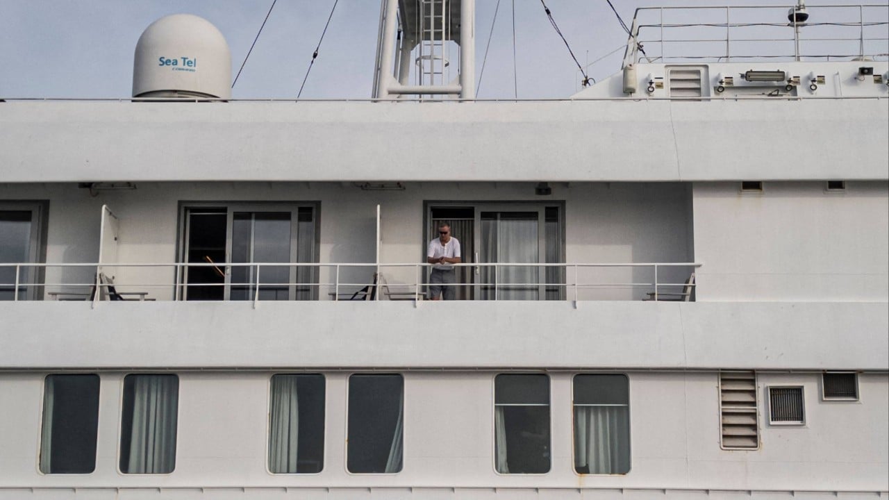 Passengers on hantavirus-stricken ship sway between fear and boredom