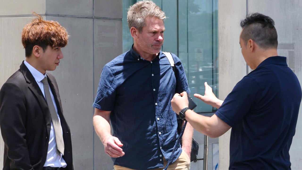 Australian lawyer fined for fleeing Hong Kong restaurant, massage parlour without paying