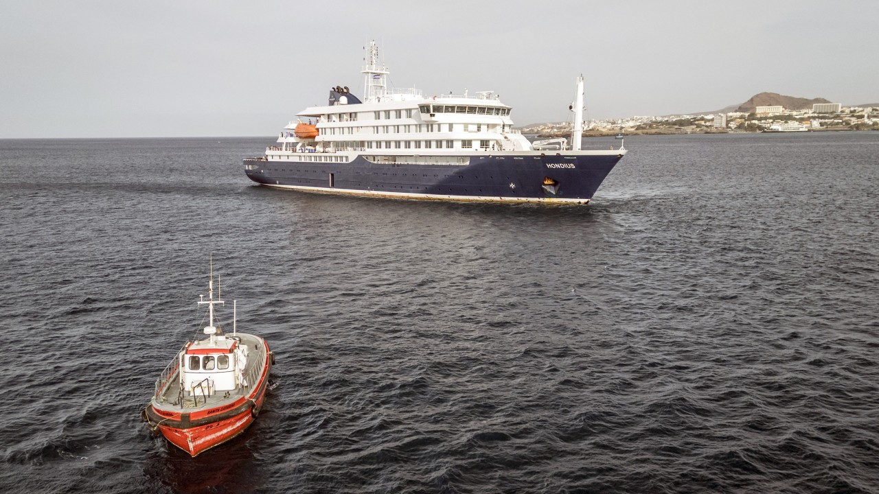 Espanha repatriará hóspedes enquanto navio de cruzeiro atingido por hantavírus se dirige para Canárias