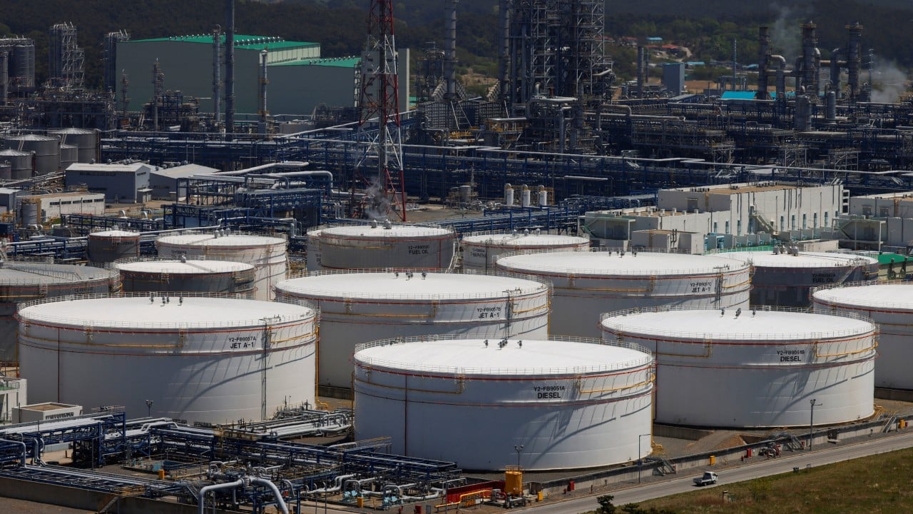 South Korea draws Gulf oil storage interest as Hormuz stays closed