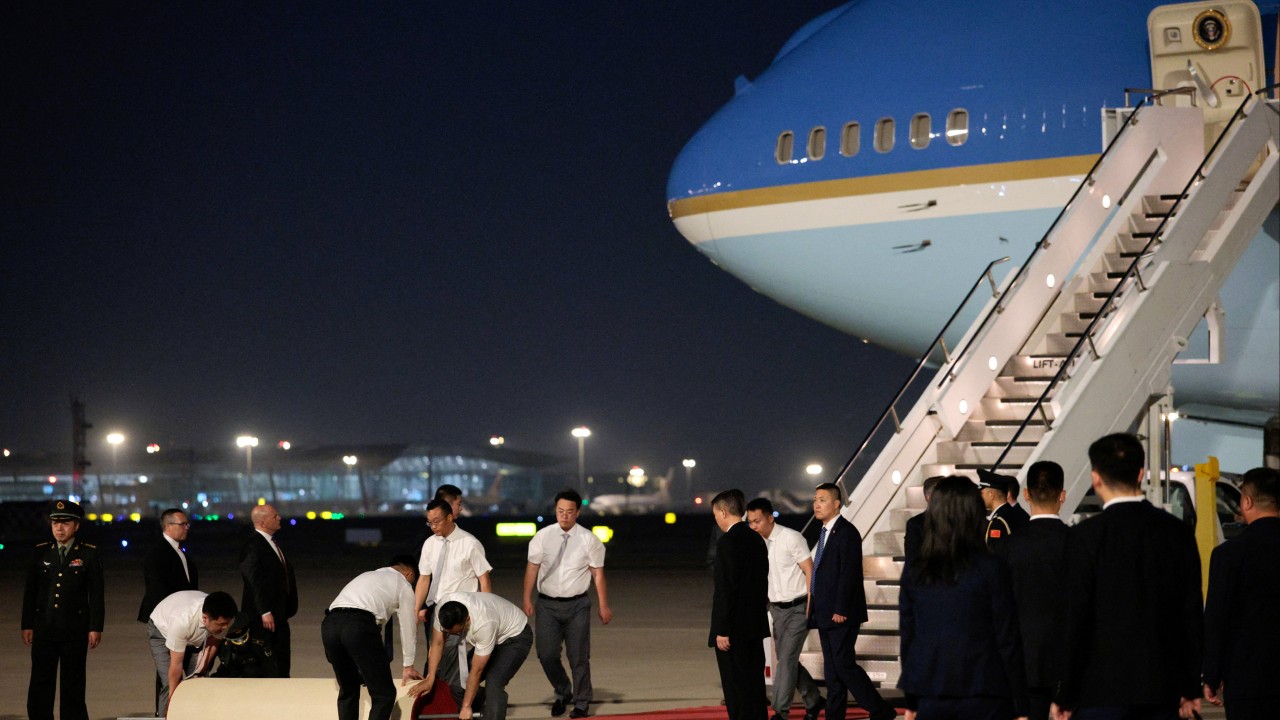Red carpet for Donald Trump in Beijing as China’s Vice-President Han Zheng receives him