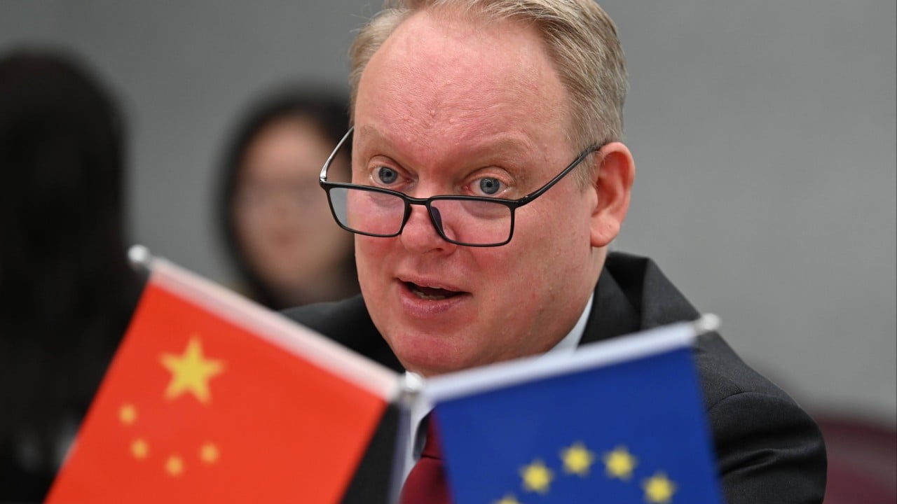 Empresas europeias na China revisam cadeias de suprimentos devido à guerra
