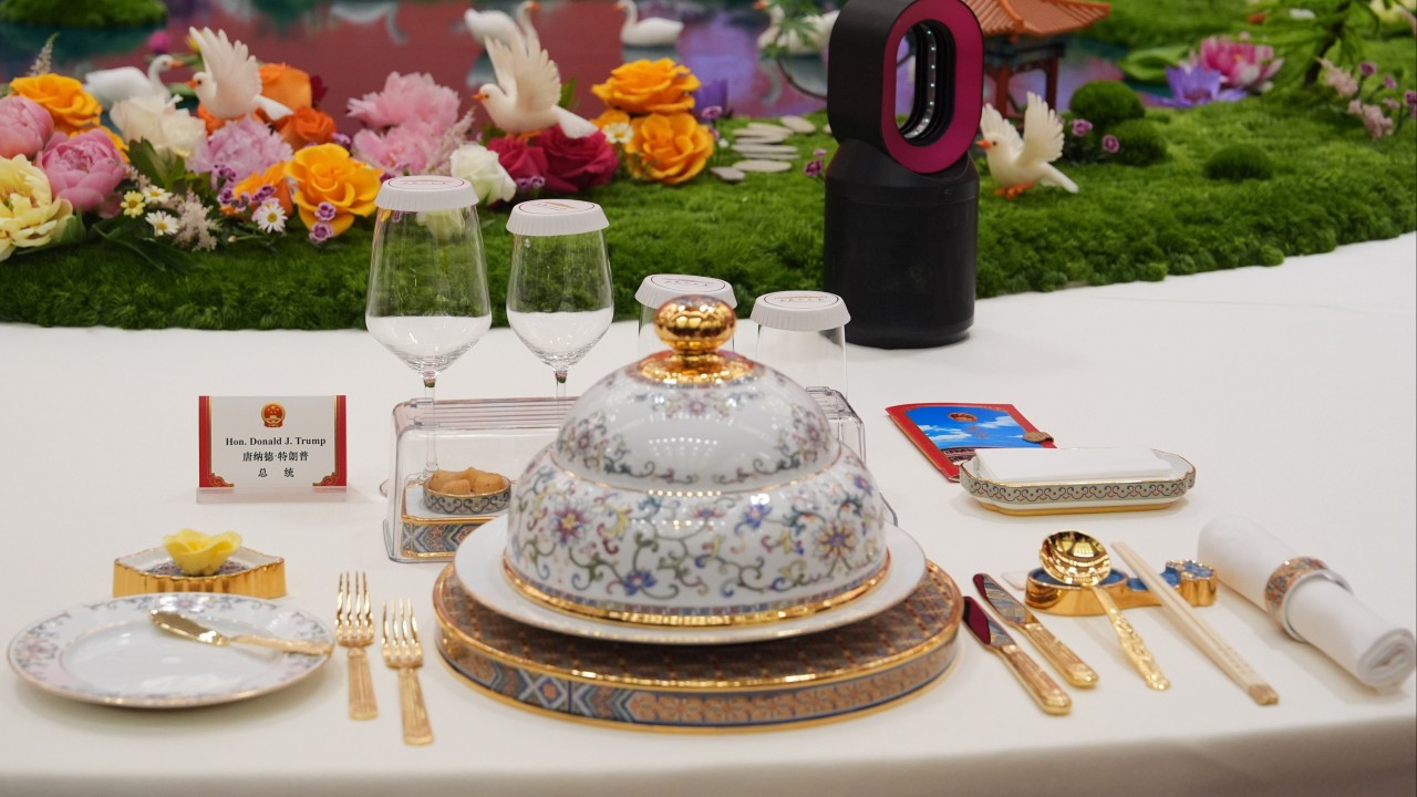 Xi-Trump summit live: China hosts lavish banquet for US president