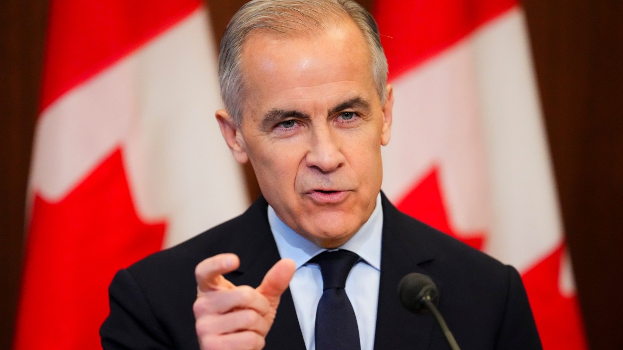 Canada advances oil pipeline to Asia with new carbon pricing deal