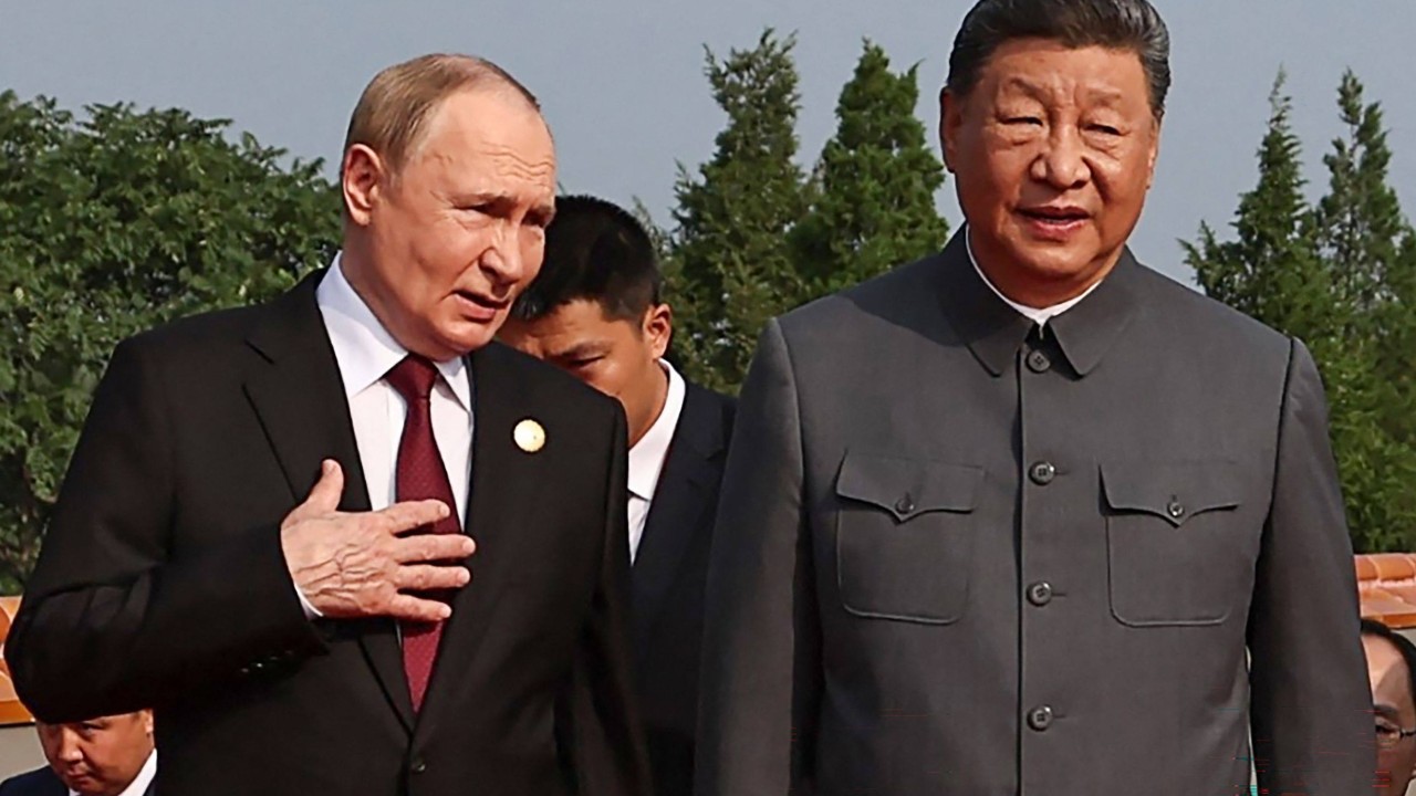 China hosts US and Russia leaders, asserting global influence