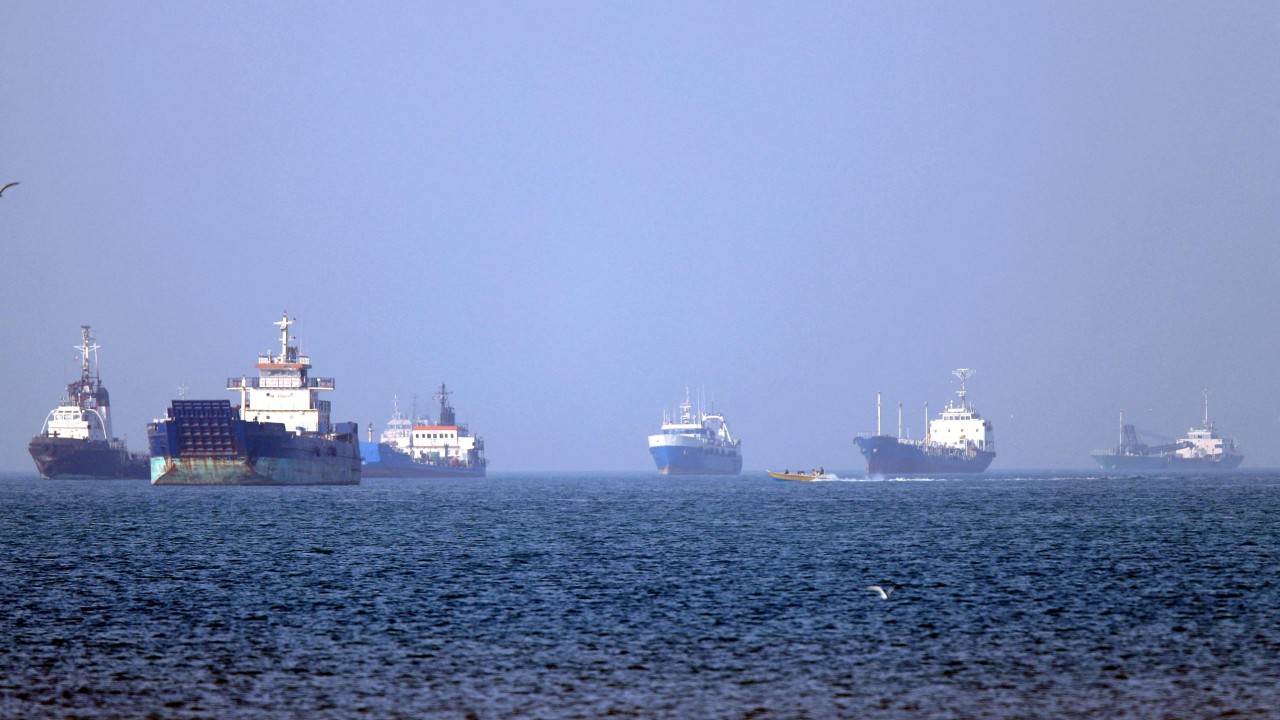 US extends Russian oil waiver by 30 days as Hormuz closure chokes supply