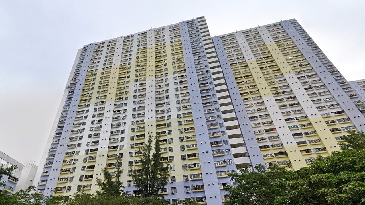 Man falls to death from flat amid dispute with wife, son over education expenses