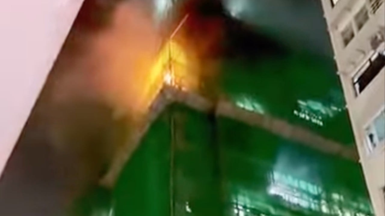 1 dead, 4 injured as Hong Kong subdivided flat fire forces 300 to be evacuated