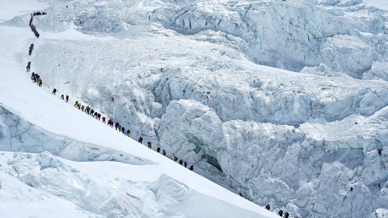 2 climbers die on Everest as record breaker warns of overcrowding