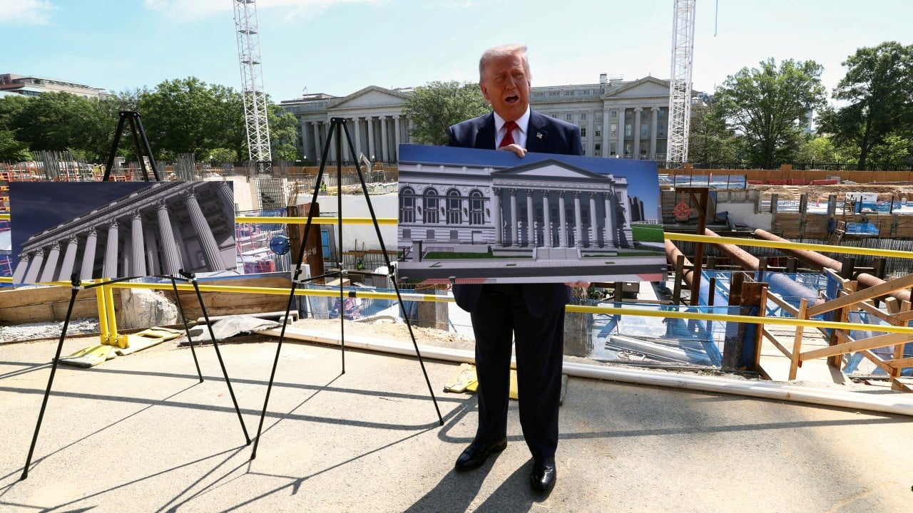 Nova visita de Trump ao hospital Walter Reed gera debates sobre saúde