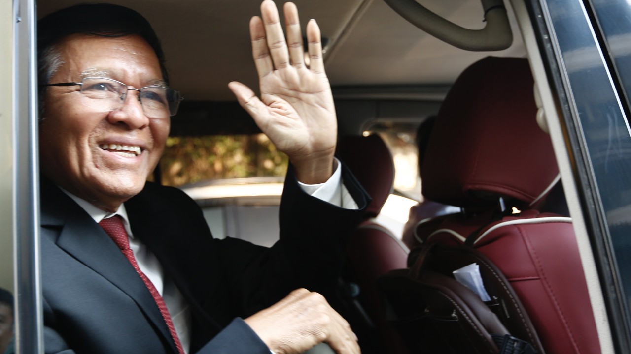 Hun Sen pardons detained Cambodia opposition leader Kem Sokha