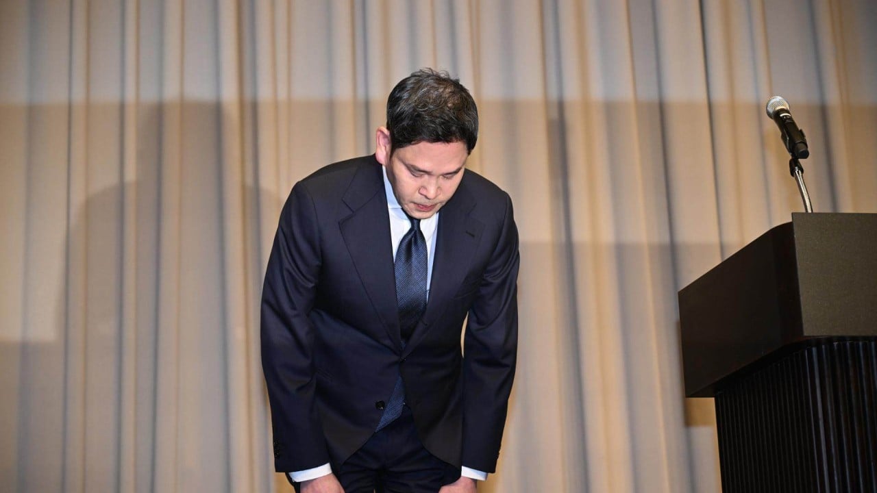 Starbucks Korea’s ‘Tank Day’ blunder sparks personal apology from Shinsegae boss