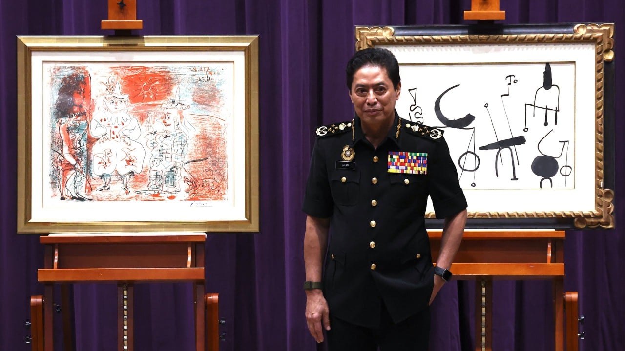 Malaysia probes ex-anti-corruption chief Azam Baki over whistle-blower threat