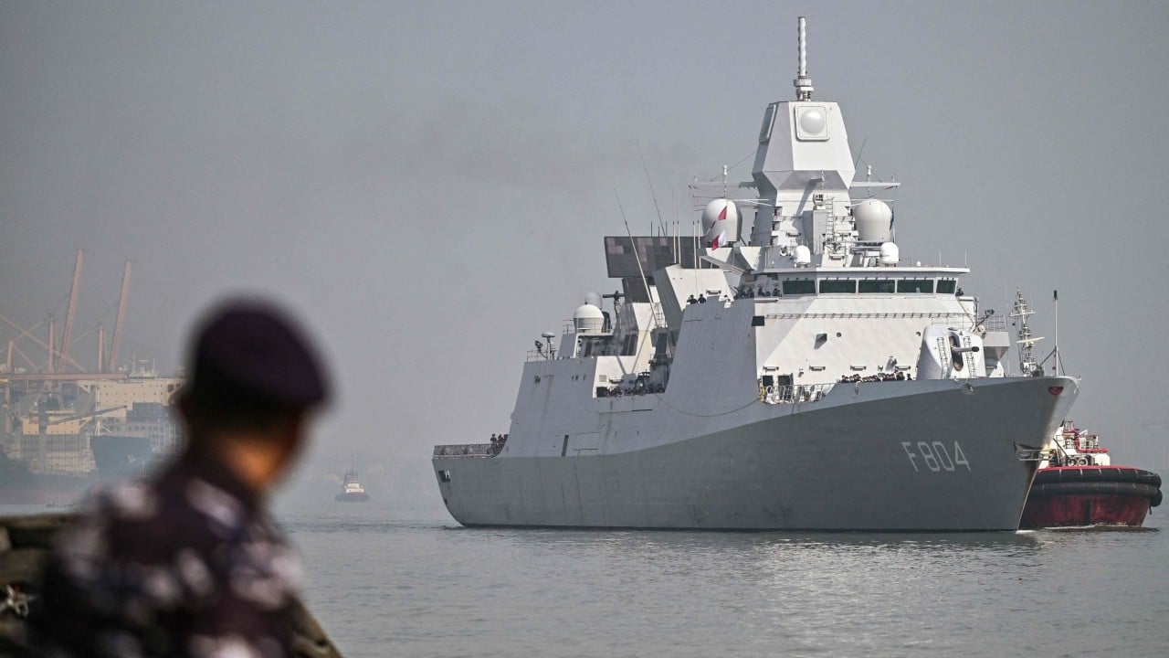 China says it drove away Dutch warship near disputed Paracel Islands