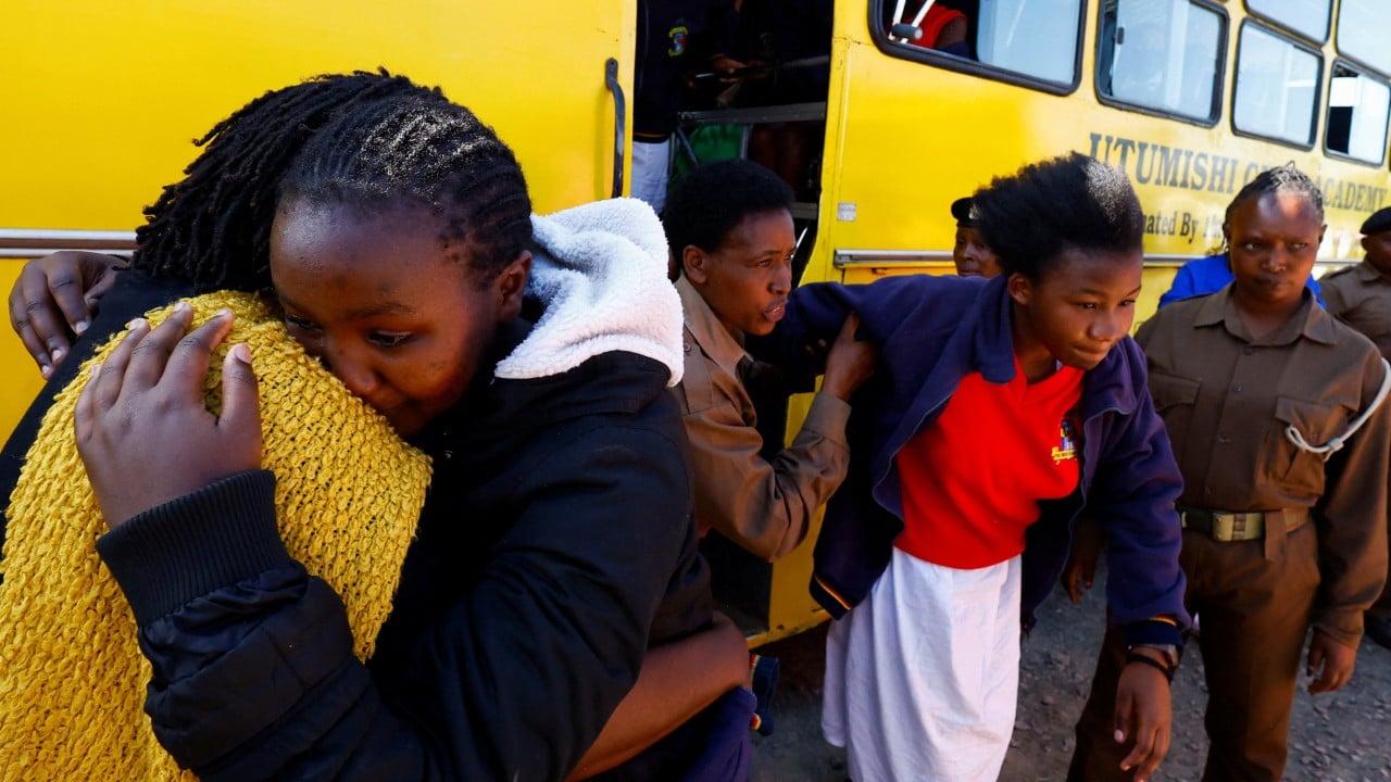 Kenya'daki kız okulunda yangın: 16 ölü