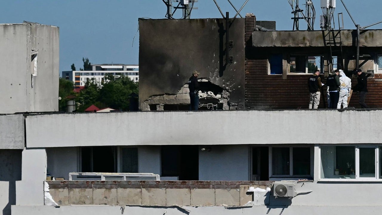 Nato and Romania accuse Russia after drone hits block of flats