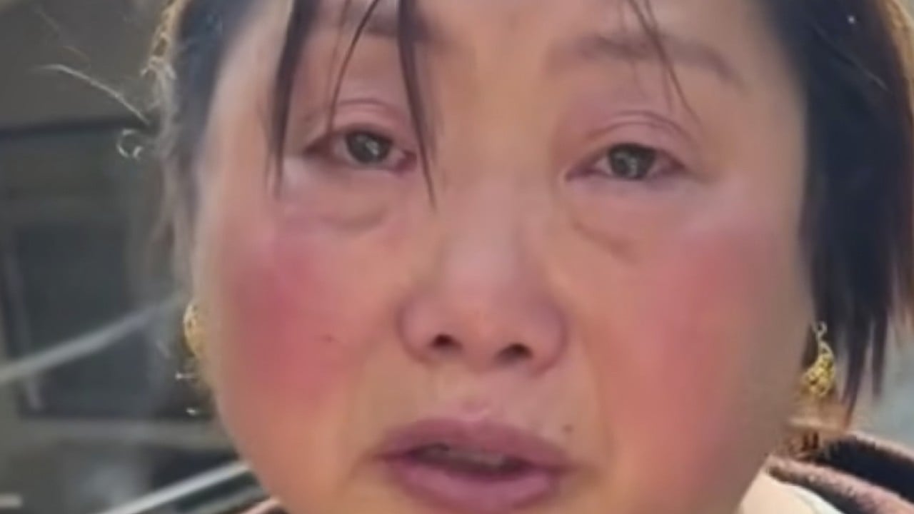 China official mocked for wearing gold earrings while crying about local flood disaster