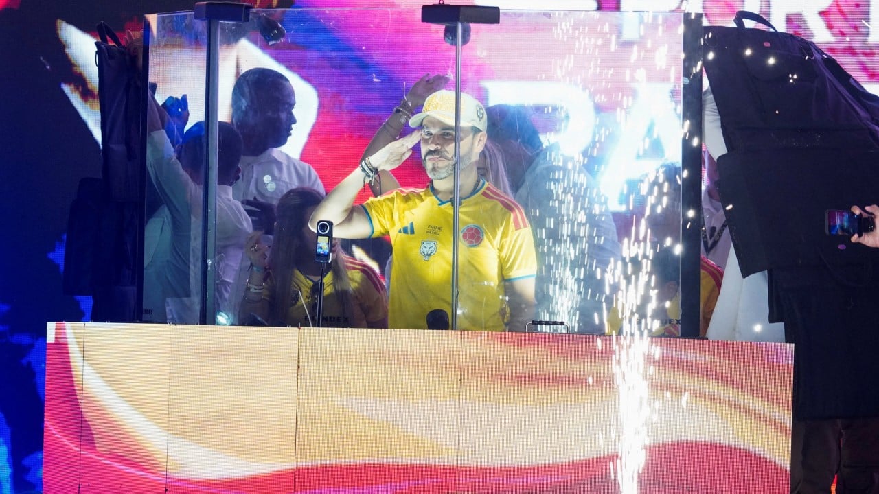 Behind bulletproof glass: pro-Trump showman has edge as Colombia heads to run-off